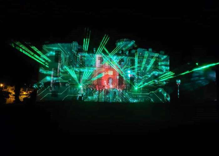 image de Spectacle - projection en 4D sons et lumières sur le Château de Duras